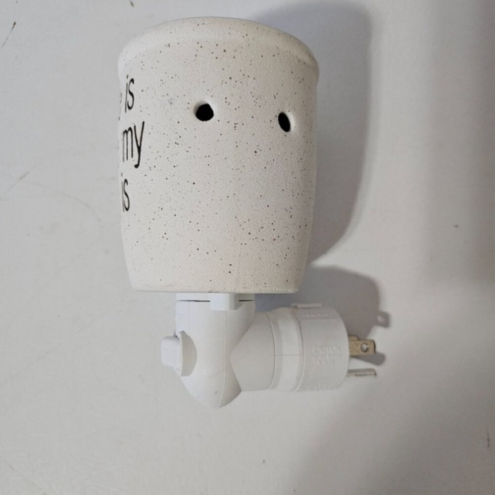 Scentsy Mini Warmer Plug In Home Is Where My Cat Is - Picture 3 of 6